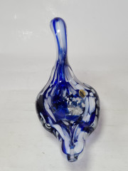 Подставка "Лебедь" ECHT в бело-синих тонах, выдувное стекло, ручная работа, 15,5 x 16,5 см, Германия, 1960-70гг.