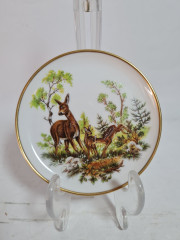 Тарелка декоративная винтажная AK Kaiser / Gör с изображением оленя и оленят, фарфор, 10 см, Германия, 1960-70гг.