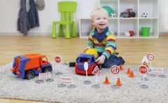 LENA Verkehrszeichenset 17-tlg. Набор дорожных знаков 17 шт.