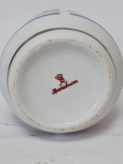 Ваза винтажная Spechtsbrunn, белый фарфор с темно-синим декором и серебряным ободком, 21 x 8,5 см, Германия, 1960-70гг.