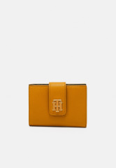 Tommy Hilfiger OUTLINE FLAP  Wallet crest gold-coloured OUTLINE FLAP Бумажник гребень золотистого цвета