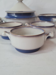 Набор посуды винтажной Goebel, Auvergne Bavaria, бело-синий фарфор, горшочки 4 шт x 20 x 19 см, 1 шт х  17 x 6 см, соусник 18,5 x 9 см, Германия, 1960-70гг.