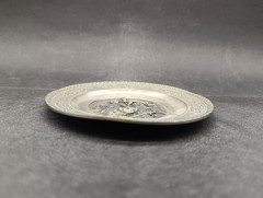 Тарелка декоративная винтажная WMF "Рембрандт. Автопортрет с Саскией", объемный декор, олово, 26 см, Германия, 1960-70гг.